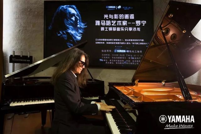 BG大游艺术家罗宁