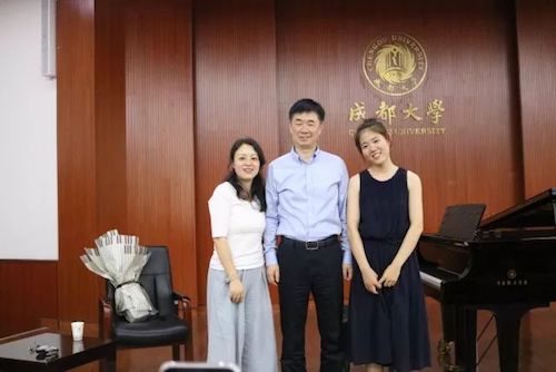 BG大游艺术家石叔诚与特邀艺术家顾平受邀于成都大学东盟艺术学院、音乐与舞蹈学院艺术实践周开展公开课